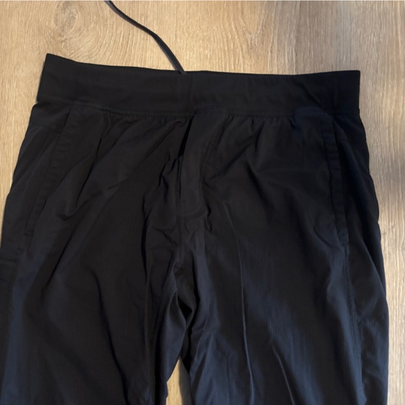 Men's lululemon xl athletic Black Pants - Picture 2 of 8